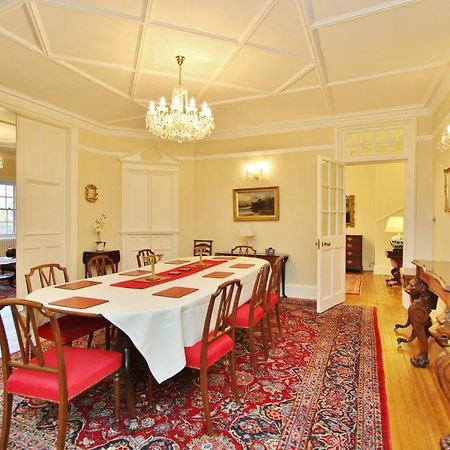 Ramsay Garden - Spacious 3-Bedroom Apartment Next To Edinburgh Castle Exteriör bild