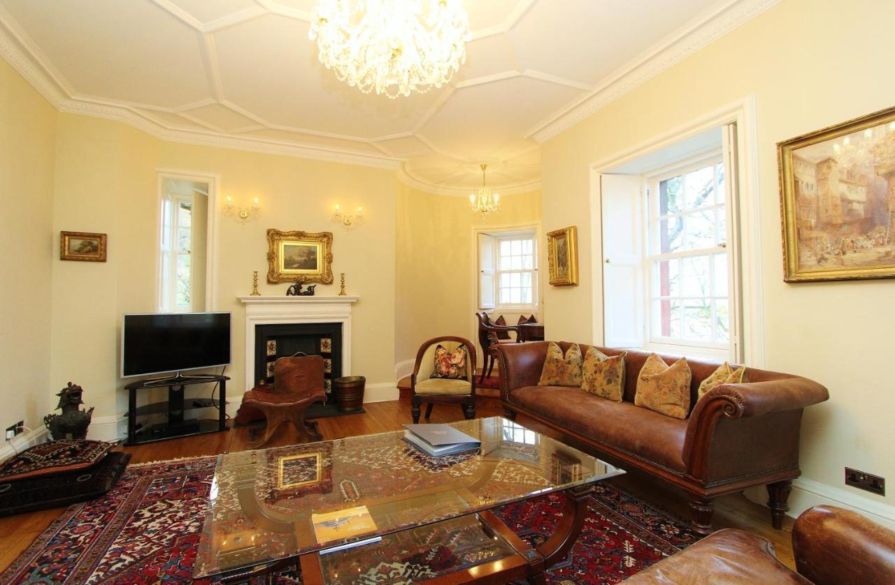Ramsay Garden - Spacious 3-Bedroom Apartment Next To Edinburgh Castle Exteriör bild