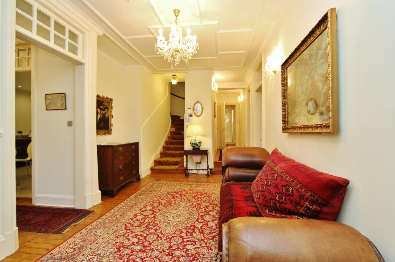 Ramsay Garden - Spacious 3-Bedroom Apartment Next To Edinburgh Castle Exteriör bild
